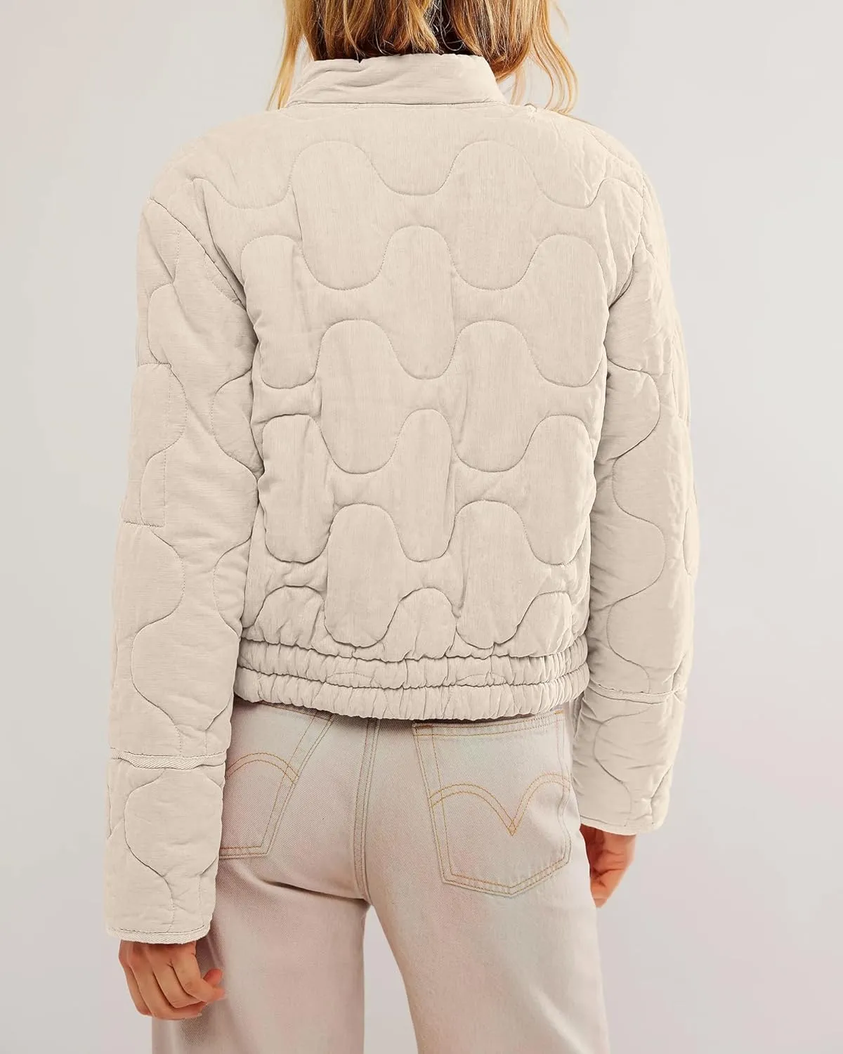 Gacaky Women's Lightweight Cropped Quilted Jacket Winter Warm Zip Long Sleeve Puffer Jacket Coat with Pockets