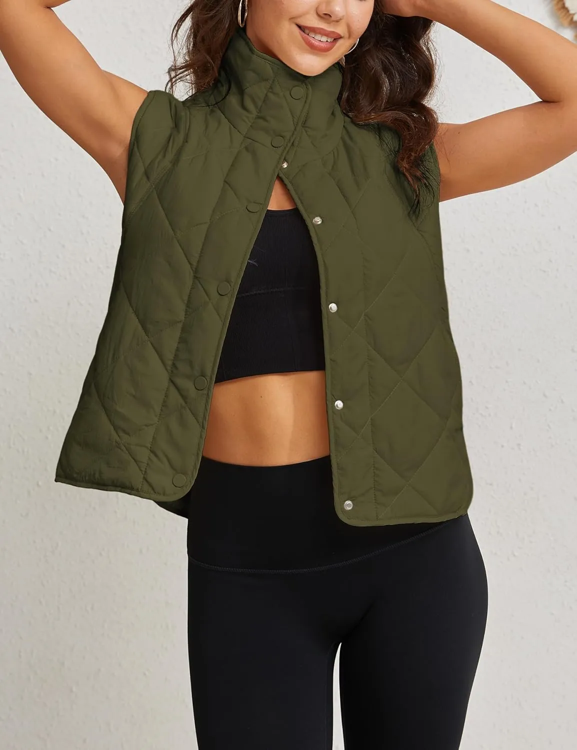 Zhiyouni Women's Quilted Puffer Vest Stand Collar Lightweight Button Down Padded Gilet with Pockets